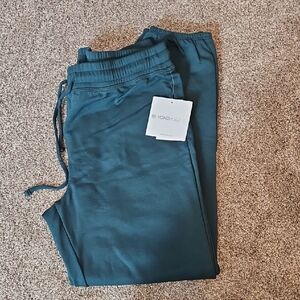 Beyond Yoga Jogger
